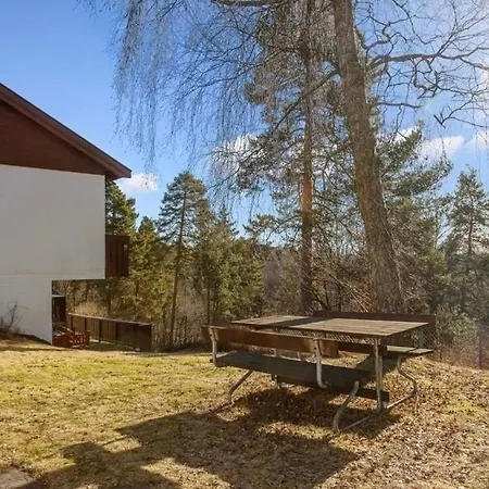 And Quiet 4 Bedroom Western Oslo Apartment Jar